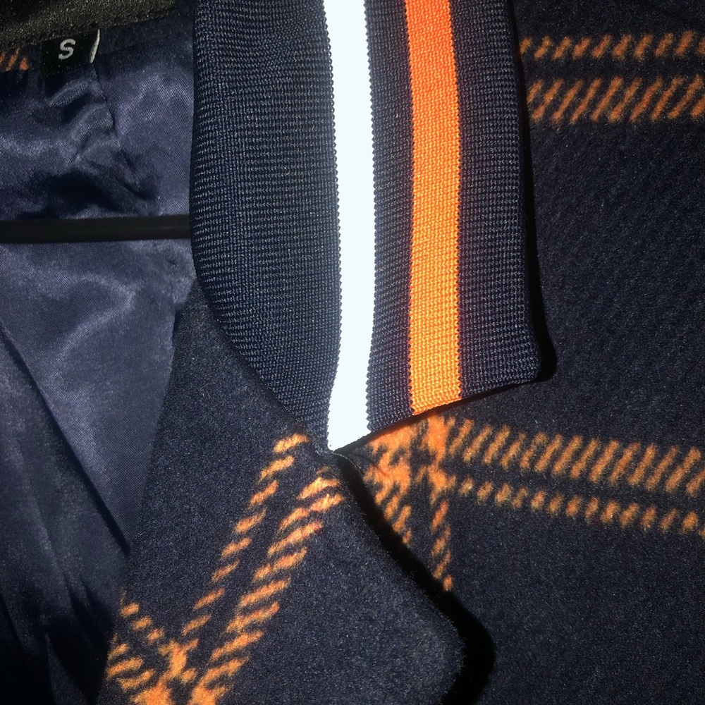Jacket - Picture 3 of 4